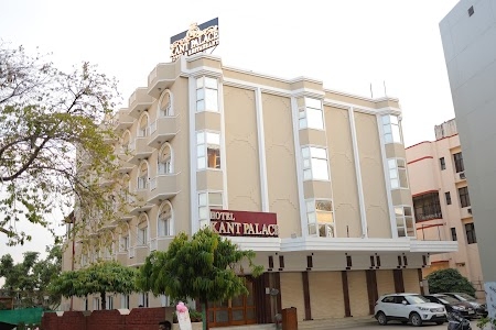 Capital O 16545 Hotel Kant
