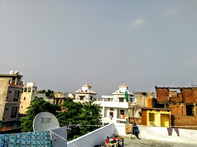 Mansarover Colony, Line Par