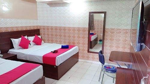 HOTEL OM PALACE