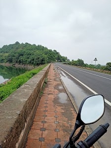 Khindsi R