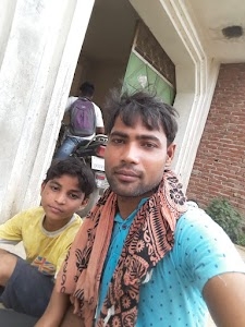 Suka Ke Shop Ka Samna