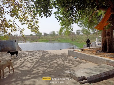 Chhara Piliya Cure Pond