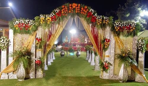 TAJ TENT HOUSE