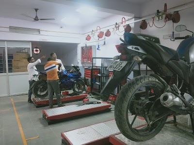 Pacee Automotives -Yamaha Authorised Service Center/Workshop In South Delhi/Okhla Phase 2/Badarpur/Govindpuri/Jamia