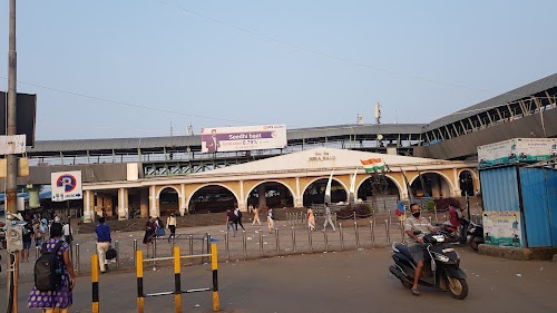 Mira road railway station