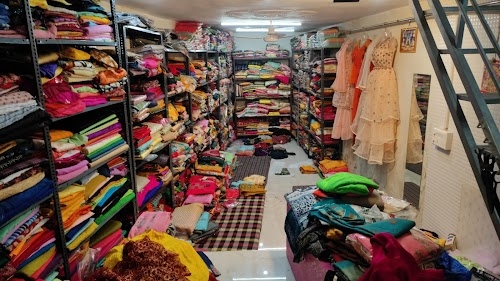 श्री दुर्गा शक्ति कपडे की थोक की दुकान