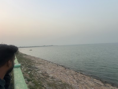 Hirakud dam right dyke