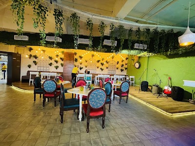 Cafe Yum Yum