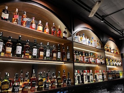 The Studs Sports Bar - All Day Café, Taproom & Kitchen