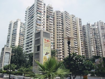 OYO 388 Hotel Signature leaf