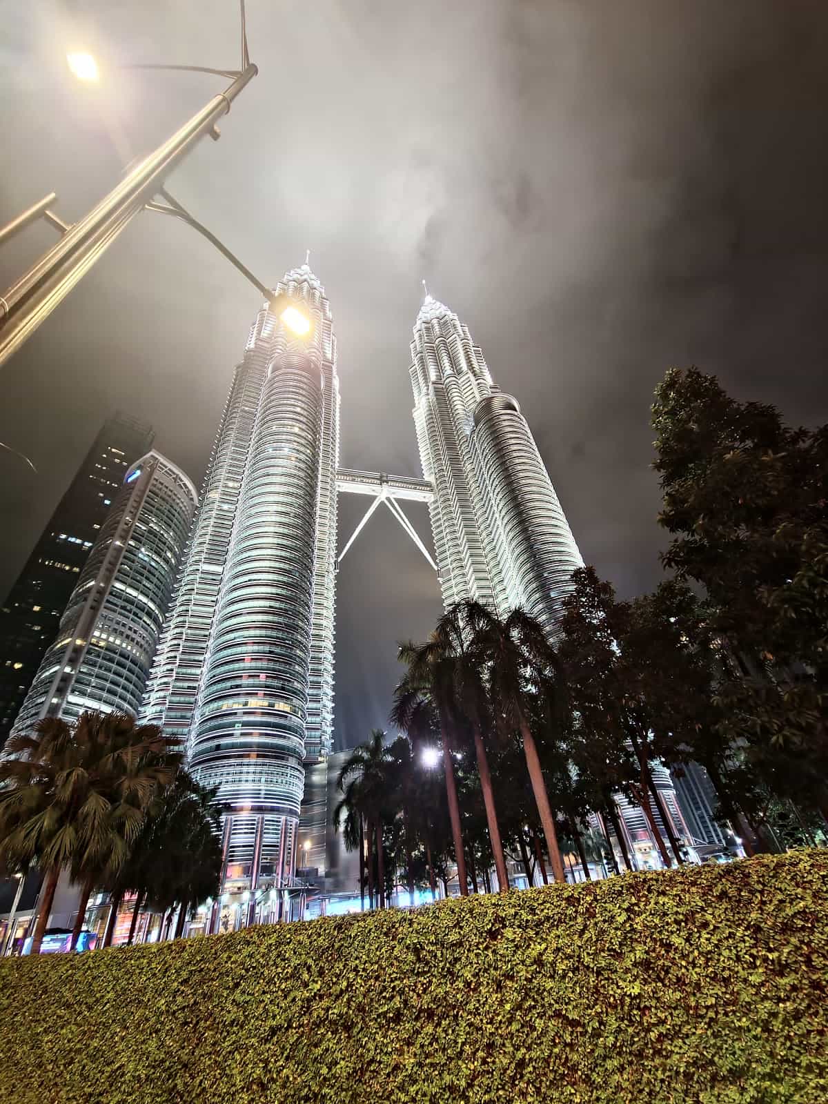TWIN TOWERS DORMS