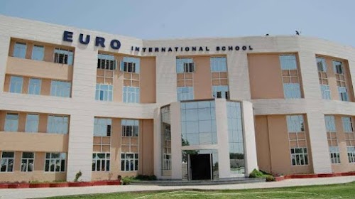 Euro International School, Kanina