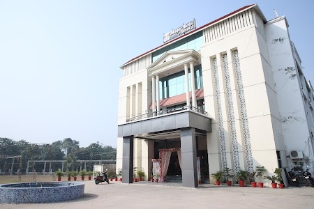 Capital O 29861 Mayur Motel & Resort