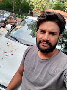 RamKhilari Nivas