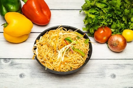 Pind Balluchi (Revolving Restaurant)