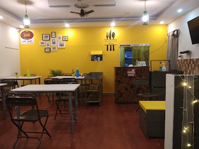 TUCKSHOP CAFE