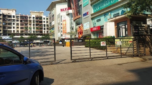 Maxus Mall