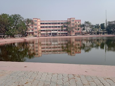 B R B College Pond