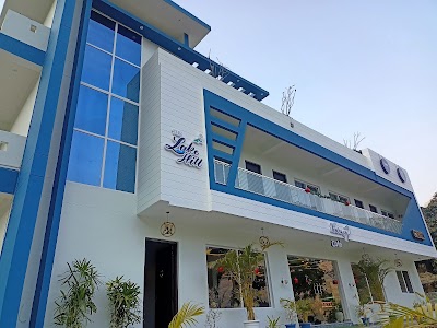 Journey Cafe By The Lake Hill
