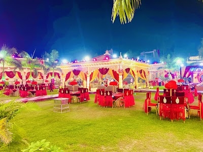 Heritage greens party lawn