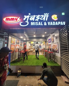 Mumbaiya Misal & Vadapav SG Highway