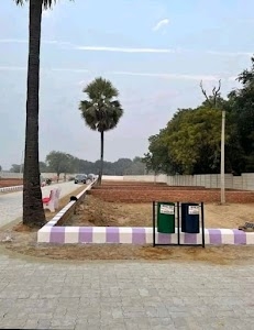 Square green apartments