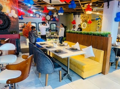 The food train - Restaurants in loni ghaziabad,Family Restaurants in loni