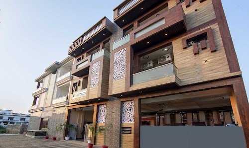 Hotel Ramayan Suites