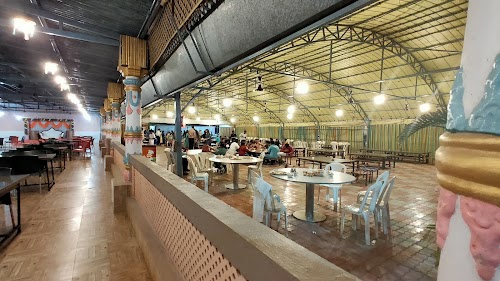 Giriraj Multi Cuisine Restaurant