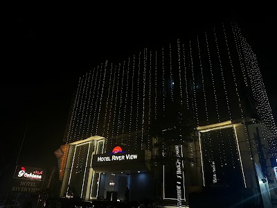 Capital O 355 Hotel River View