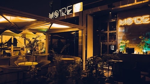 Moire cafe Lounge & Bar
