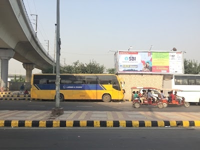 Botanical Garden : City Bus Station