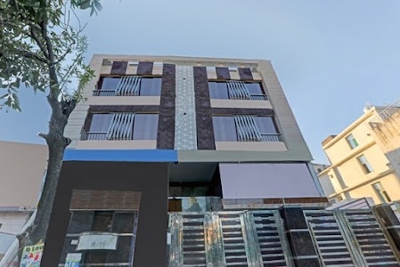 OYO Townhouse 579 Riddhi Regency