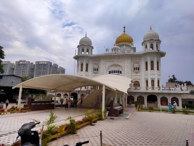 Capital O 28712 The Shivaay Hotel