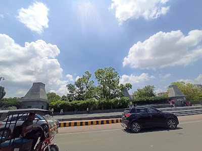 Boring Road