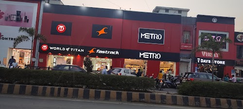 Metro Shoes