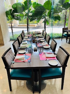 MoMo Cafe - Courtyard By Marriott Hotel, Chakan