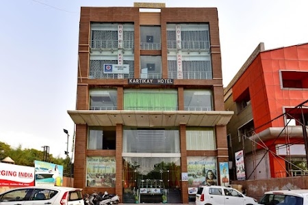 OYO 18895 Hotel Kartikay Grand