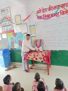 चौ० प्रहलाद सिंह हाईस्कूल धाता फतेहपुर (गुल्लाई स्कूल)