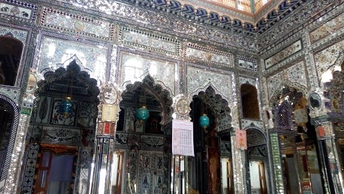 Dharmanath Swetamber Jain Glass Temple
