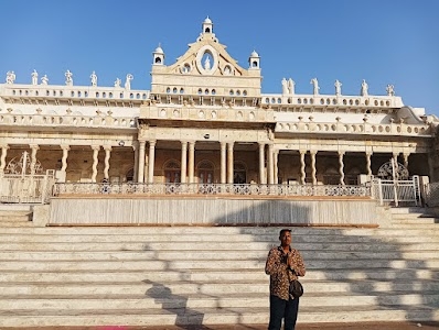 Kanpur Mandir, Vrindavan