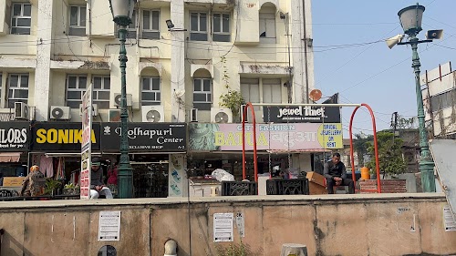 Janpath Market