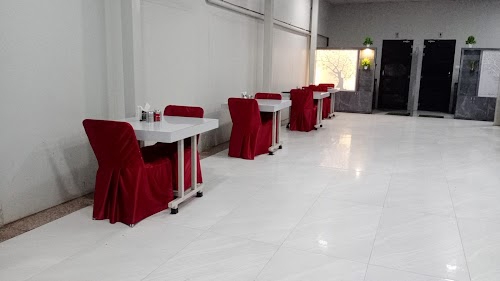 Green Thar Family Restaurant & Hotel