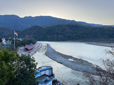 Triveni Ghat Walking Area