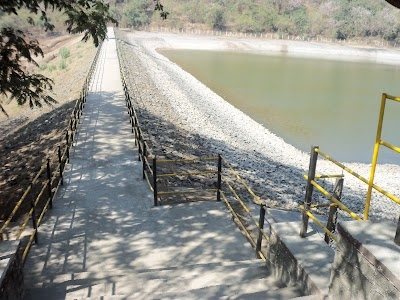Elephanta Lake Garden
