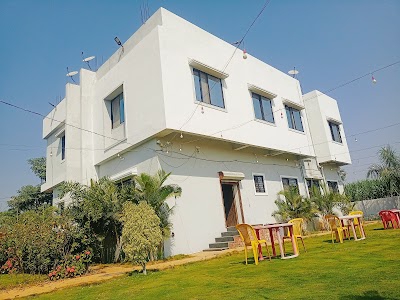 Rajdarbar resto & bar