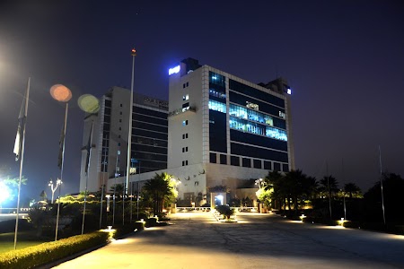 Ninaniya Estates Limited