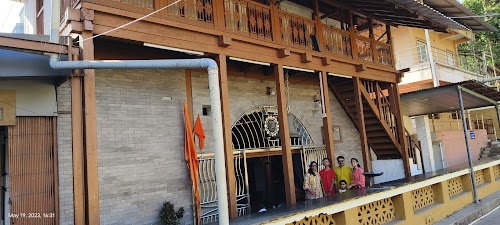 Ballaleshwar temple market