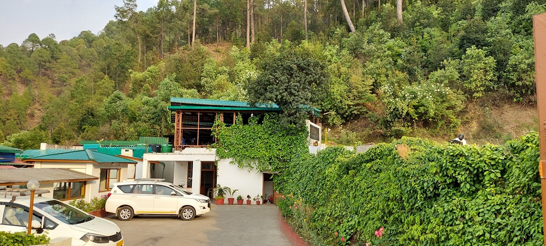 Pratiksha Himalayan Retreat (Best Resort)