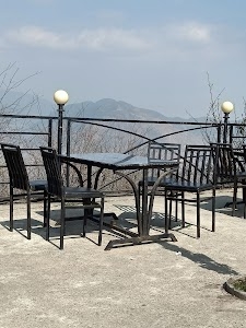 Hotel Hill Top
